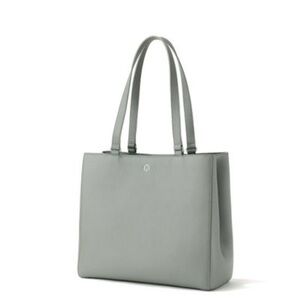 Discontinued excellent condition large sage Allyn by Dagne Dover